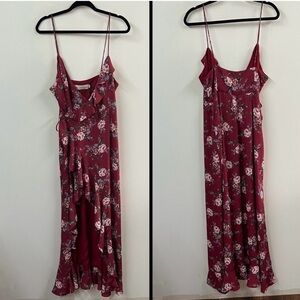 Fame & Partners Floral Ruffle Wrap Dress Size: 6 Color: burgundy/ floral print